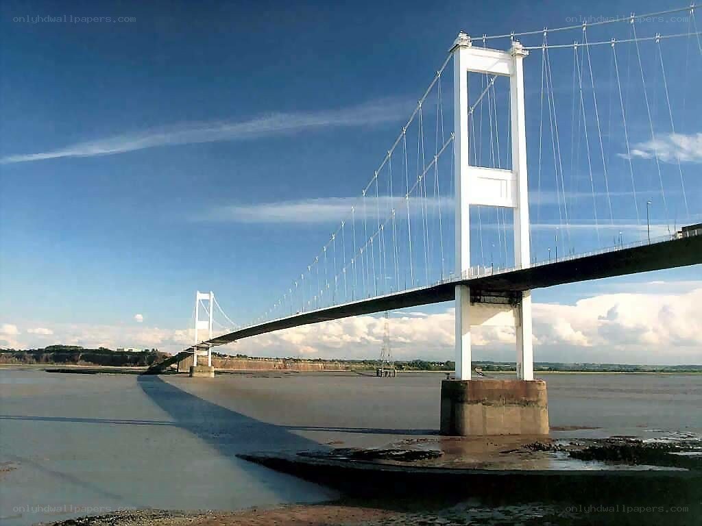 Humber Bridge on a sunny day