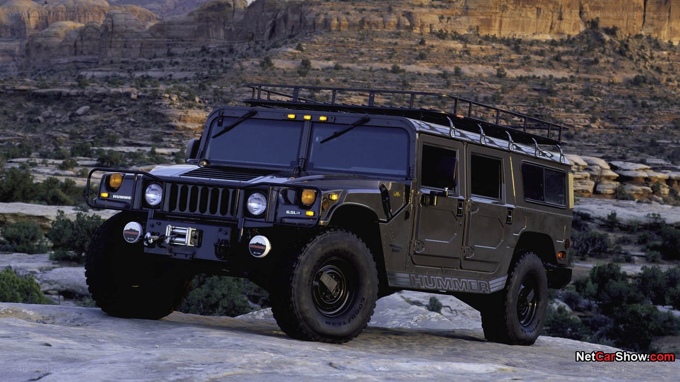 Hummer H1 in desert landscape