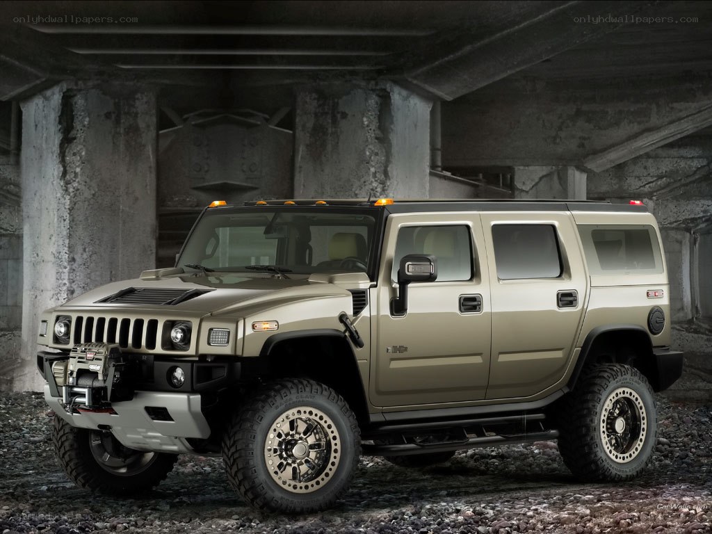 Hummer H2 in urban setting