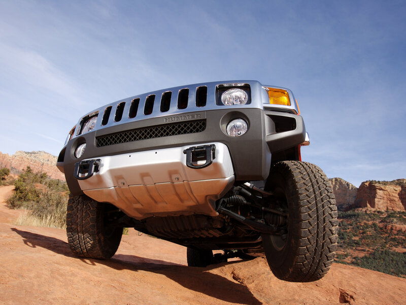 Hummer H3 off-road vehicle