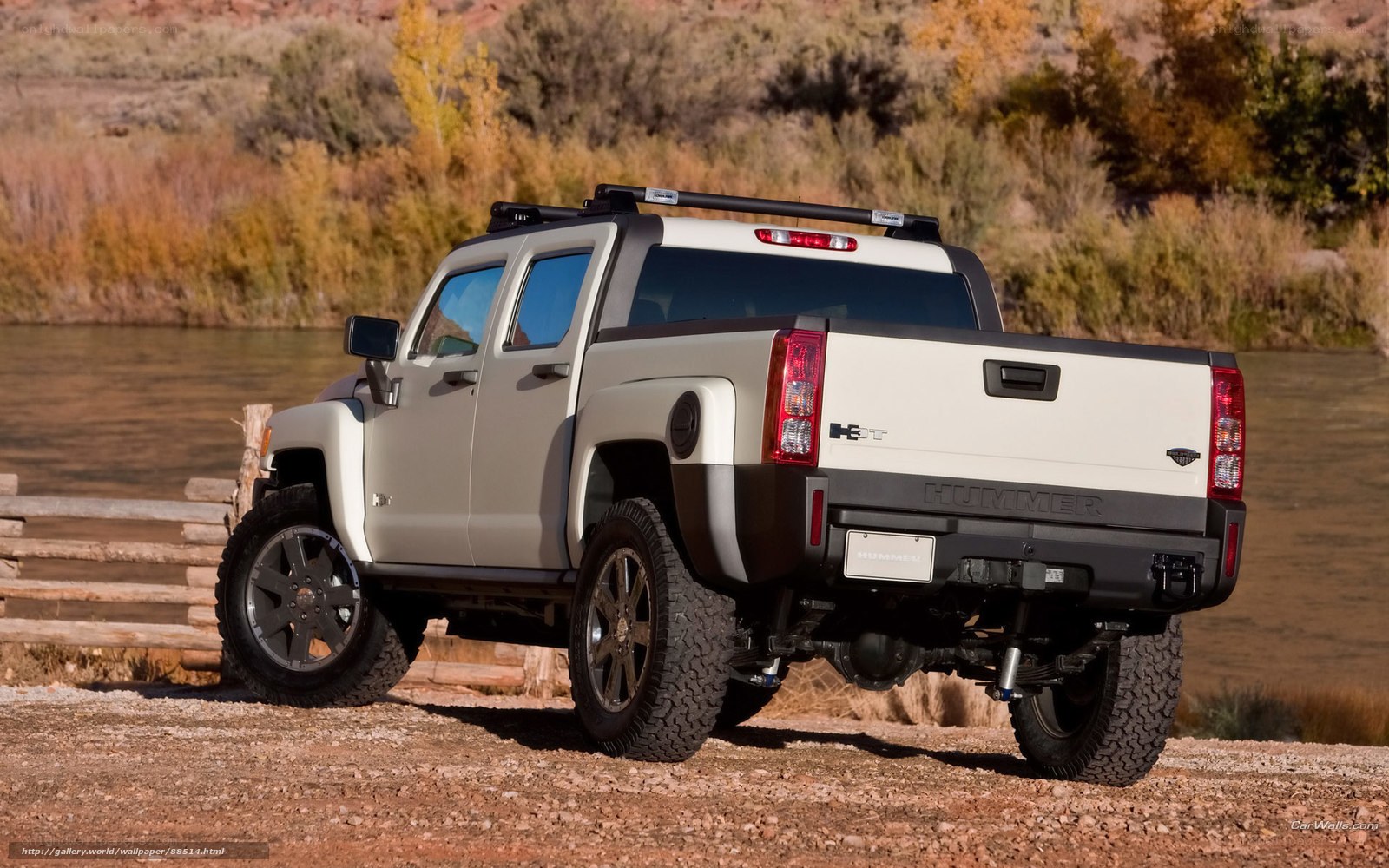 Hummer H3T pickup truck
