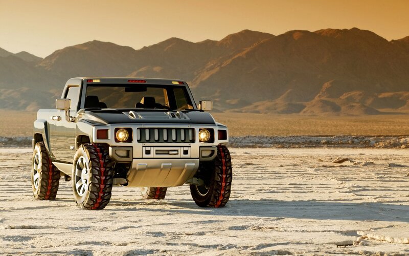 Hummer HX Concept Truck — Silver, Dramatic
