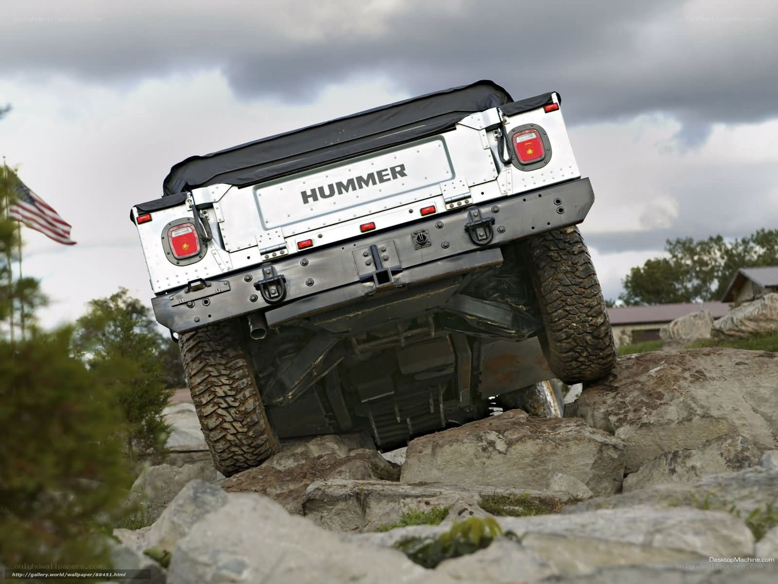 Hummer off-roading on rocks