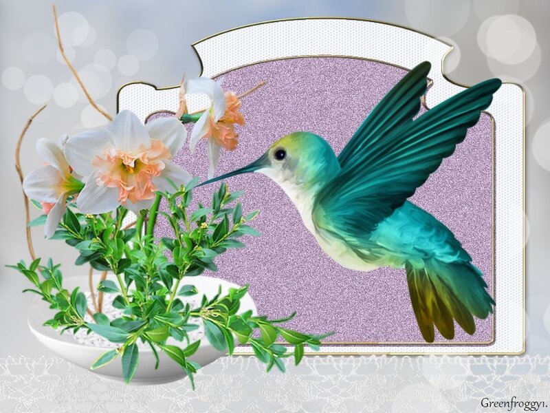 Hummingbird and Flowers — Green