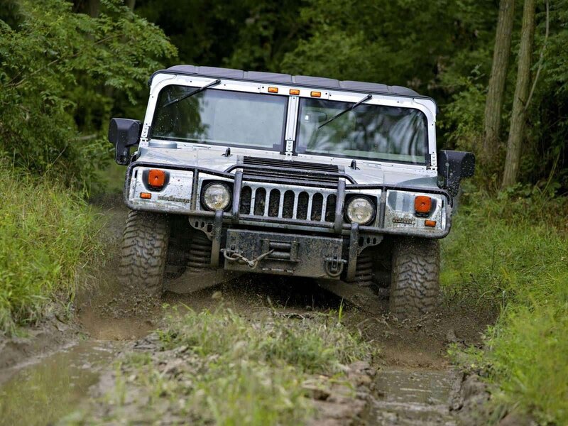 Humvee Driving in Mud