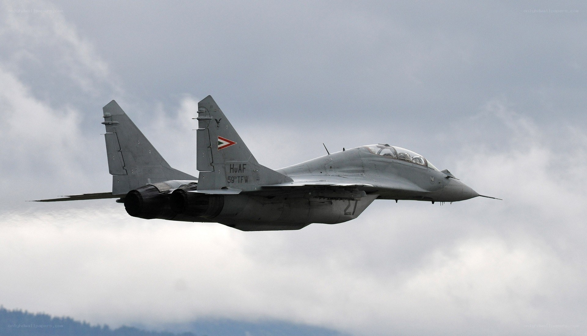 Hungarian MiG-29 in flight