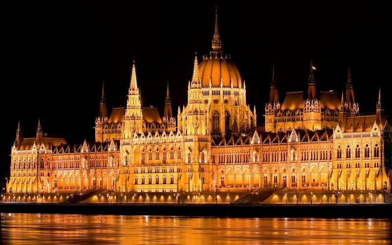 Hungarian Parliament Building — Gold, Dramatic