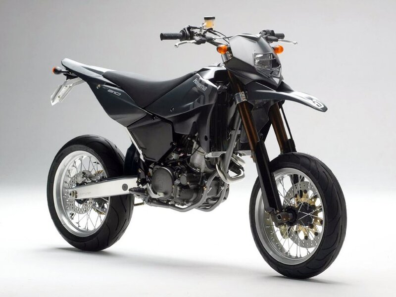 Husqvarna 810 motorcycle