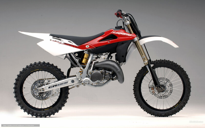 Husqvarna CR125 dirt bike