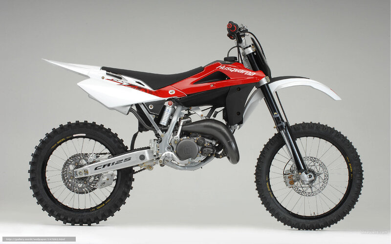 Husqvarna CR125 dirt bike