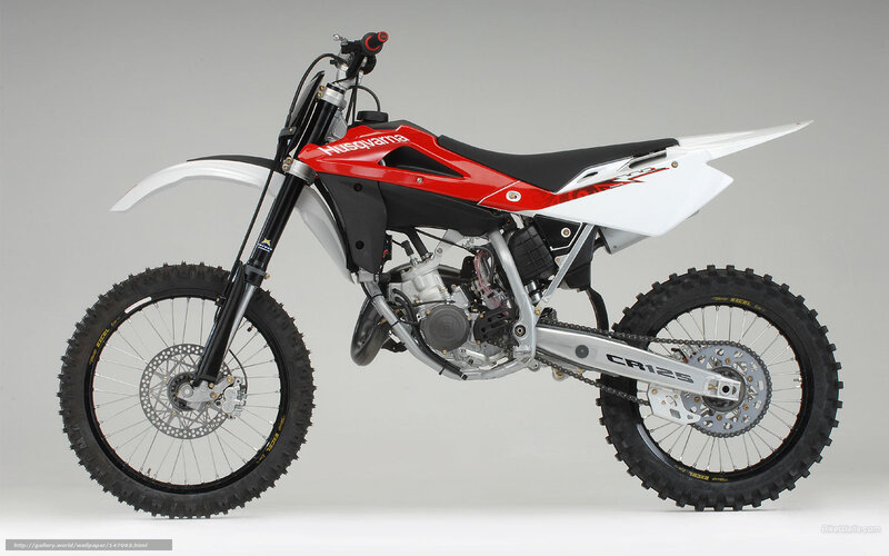 Husqvarna CR125 dirt bike
