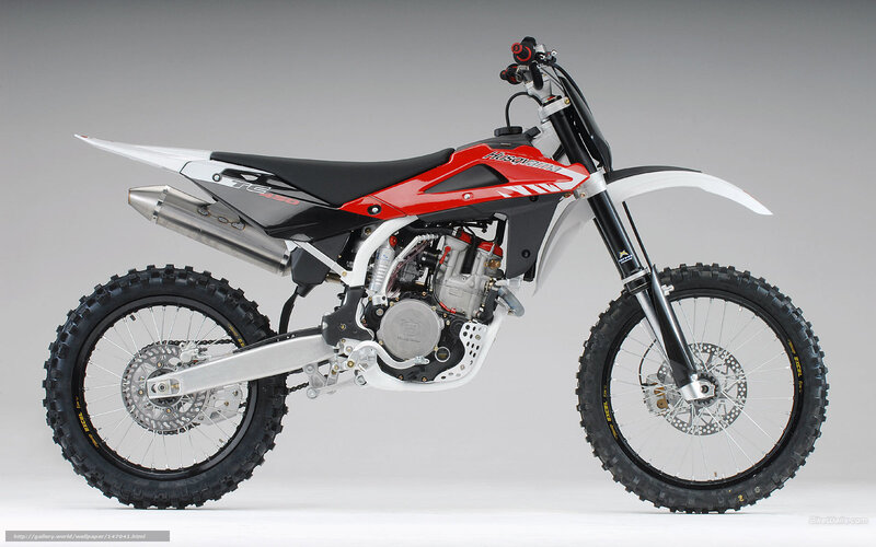 Husqvarna TE 250 dirt bike