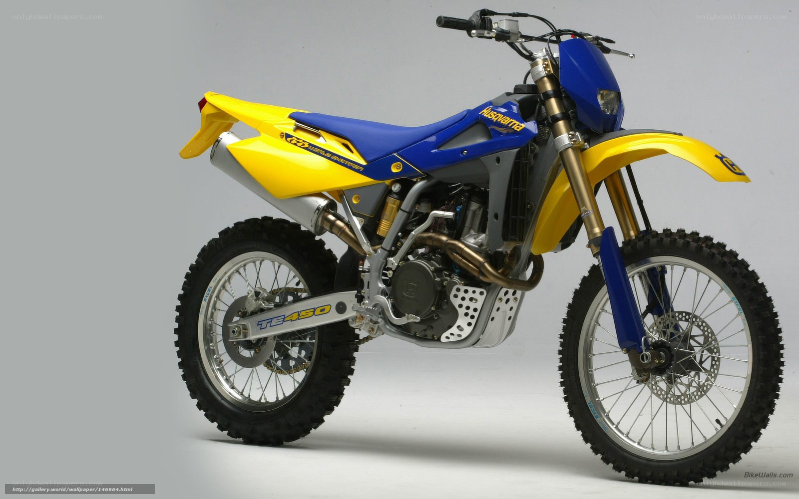 Husqvarna TE450 dirt bike