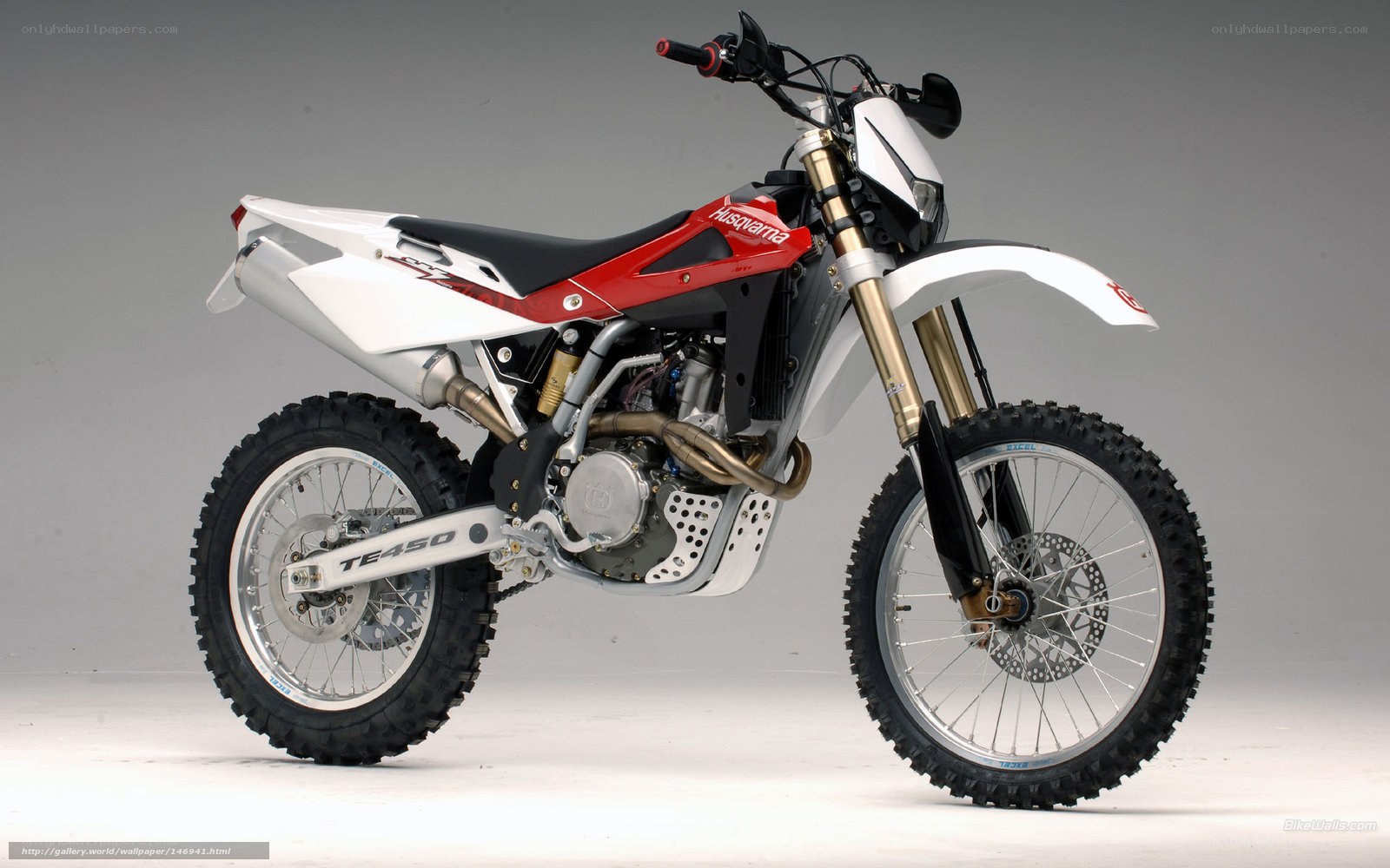 Husqvarna TE450 dirt bike