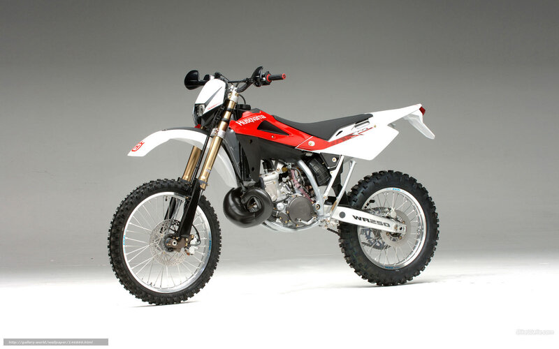 Husqvarna WR250 dirt bike