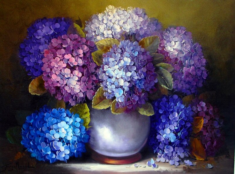 Hydrangea Bouquet in Vase — Purple