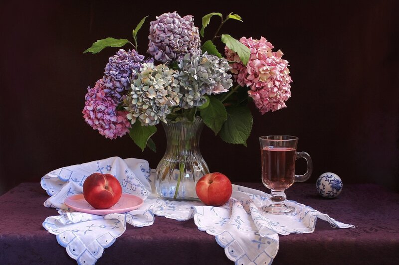Hydrangea Bouquet with Peaches