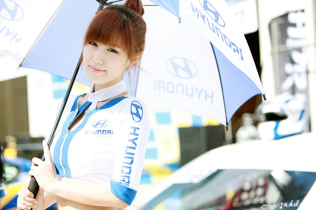 Hyundai event model with umbrella