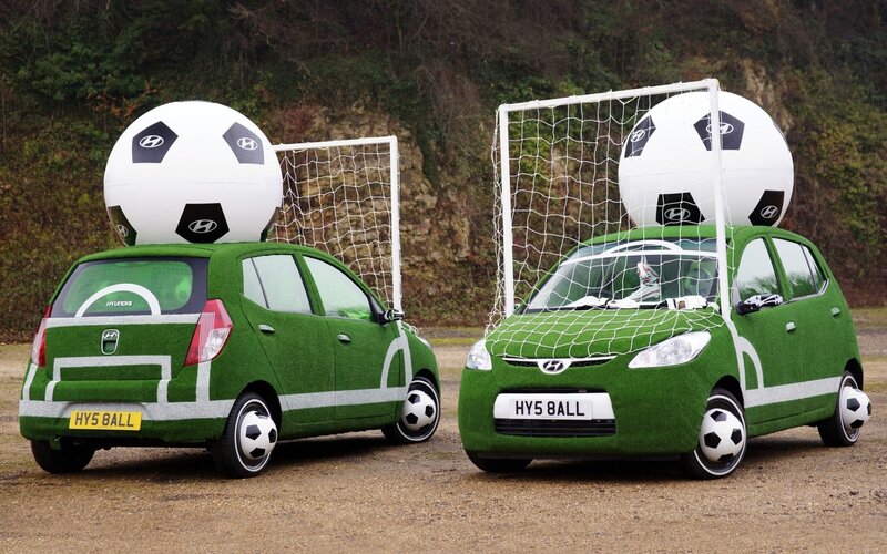Hyundai football-themed cars