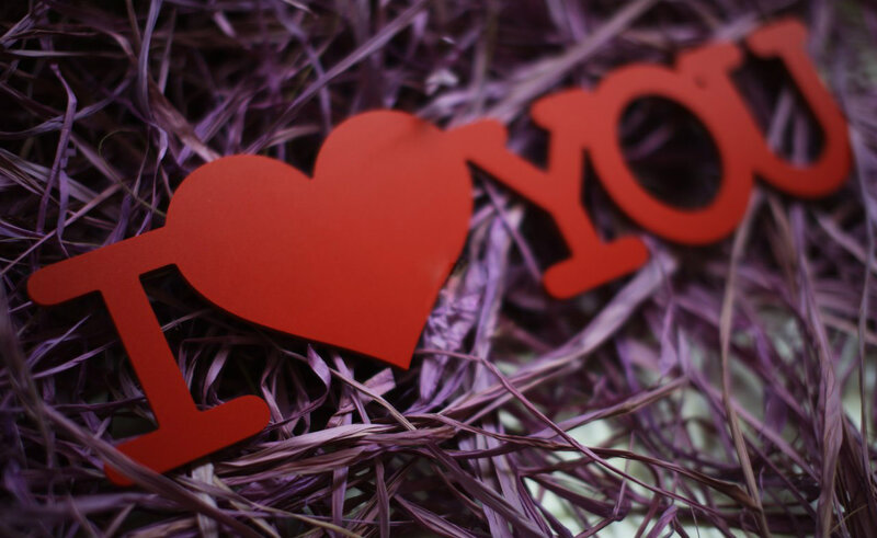 I Love You Sign — Red