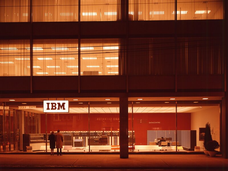 IBM Datacentre Display — Red, Dramatic