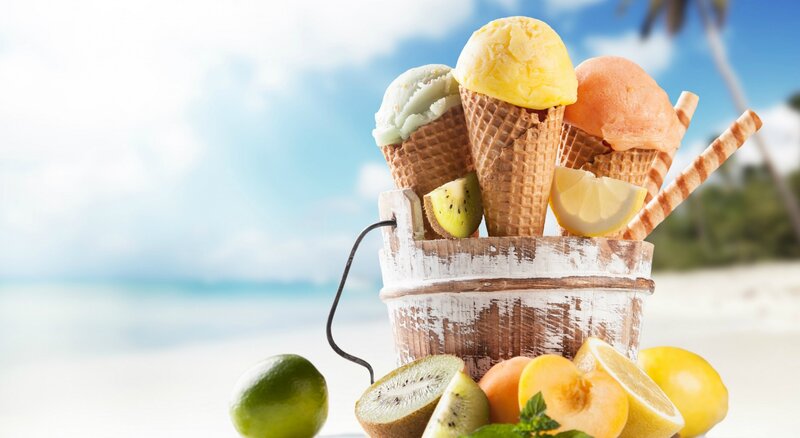 Ice Cream Cones in Bucket — Yellow