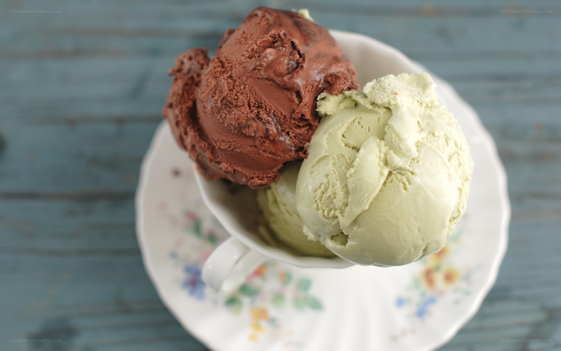 ice cream in a teacup