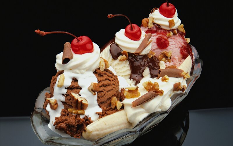 Ice Cream Sundae — Black, Indulgent