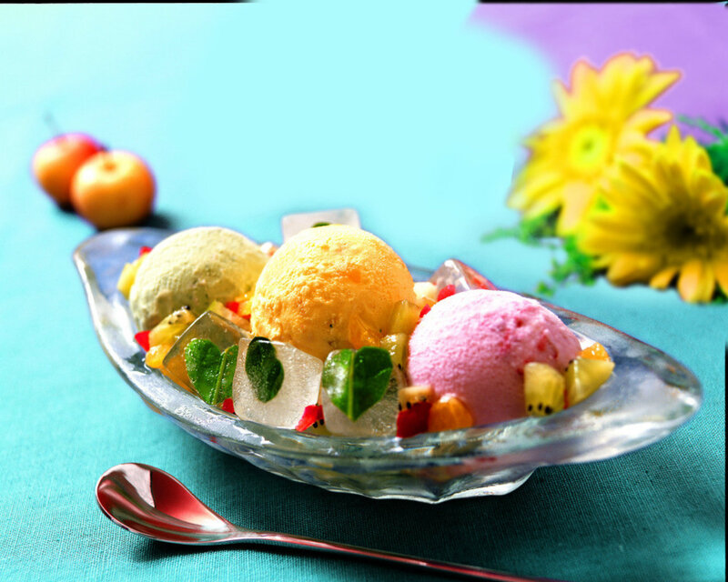 Ice Cream Sundae — Blue