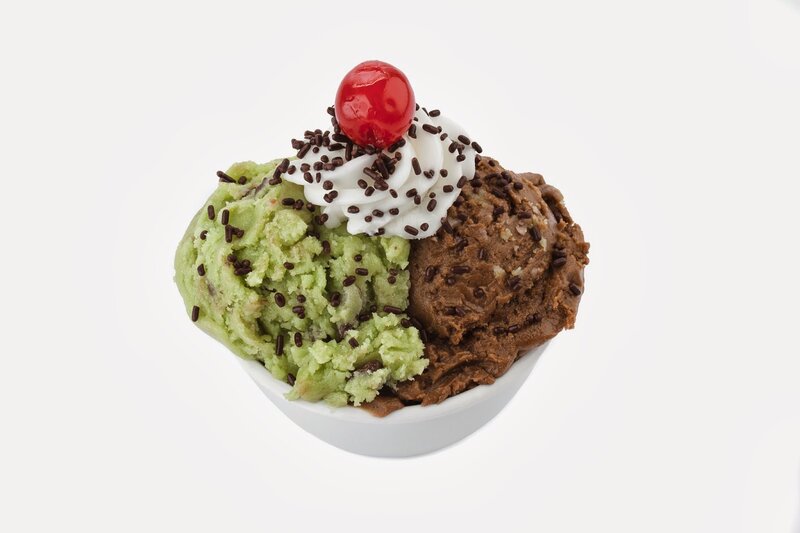 Ice Cream Sundae — White, Neutral