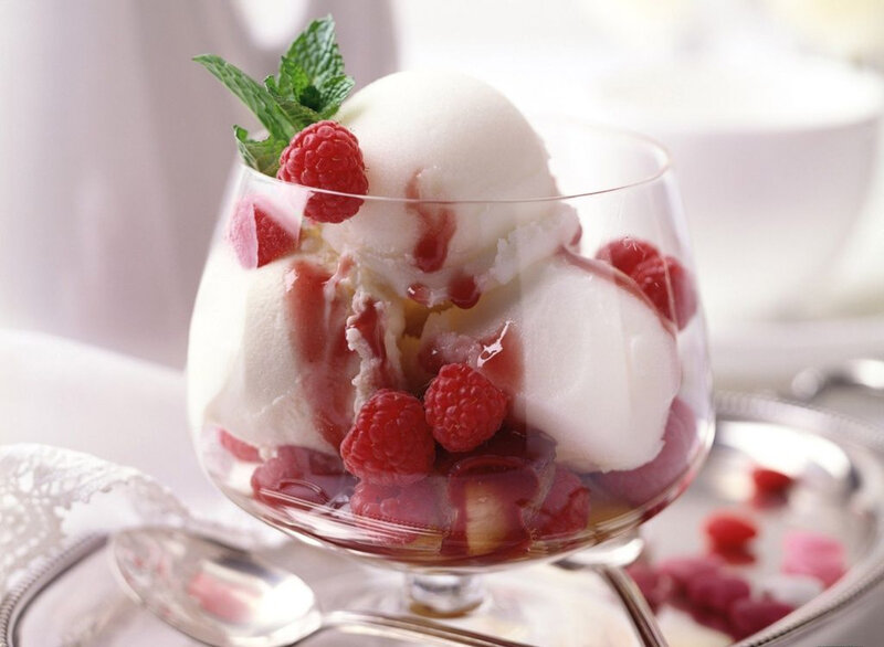 Ice Cream Sundae — White, Refreshing, Photograph, Raspberries