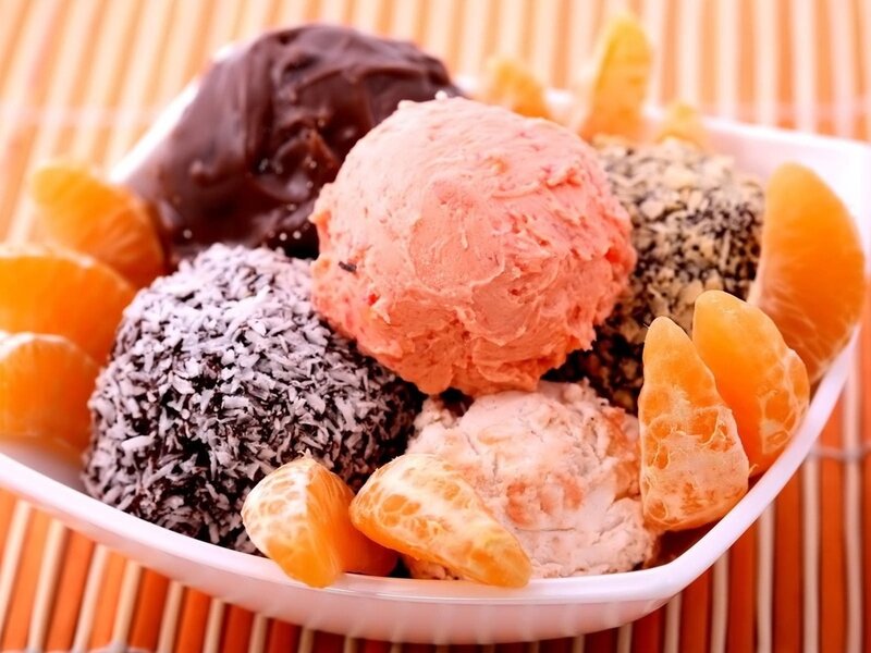 Ice Cream Sundae with Fruit — Orange, Appetizing
