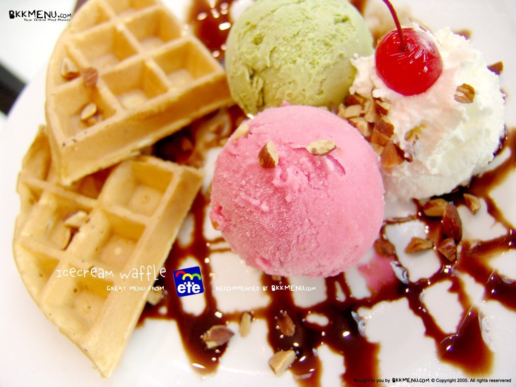 ice cream waffle dessert