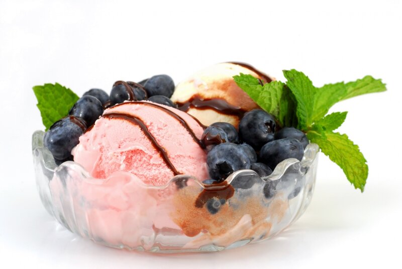 Ice Cream with Blueberries — Pink, Refreshing