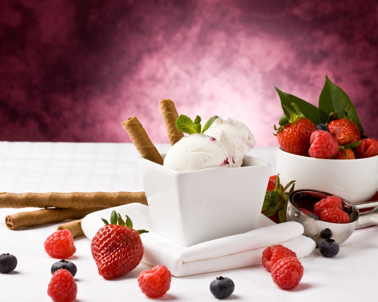 ice cream with fresh berries