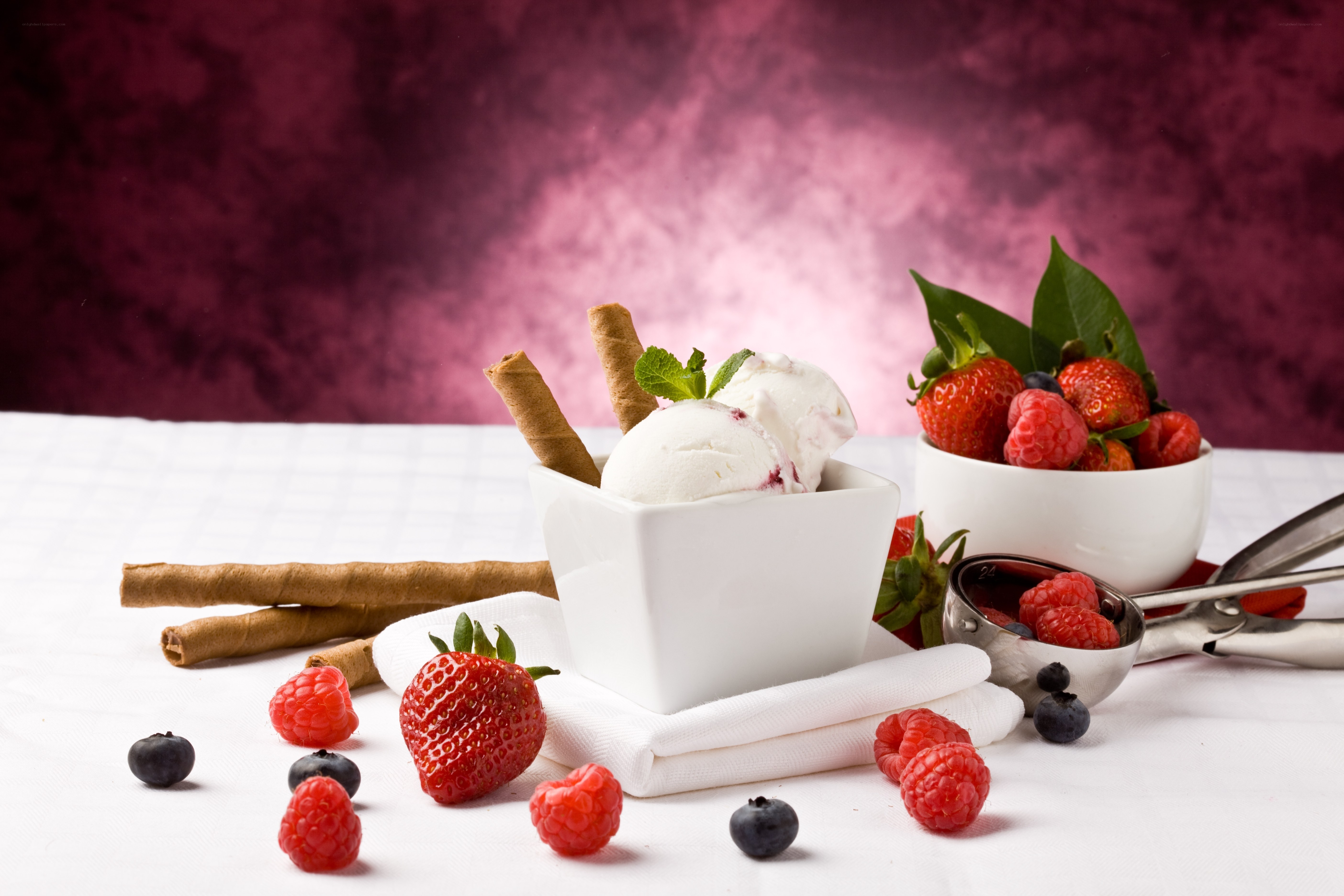 Ice cream with fresh berries