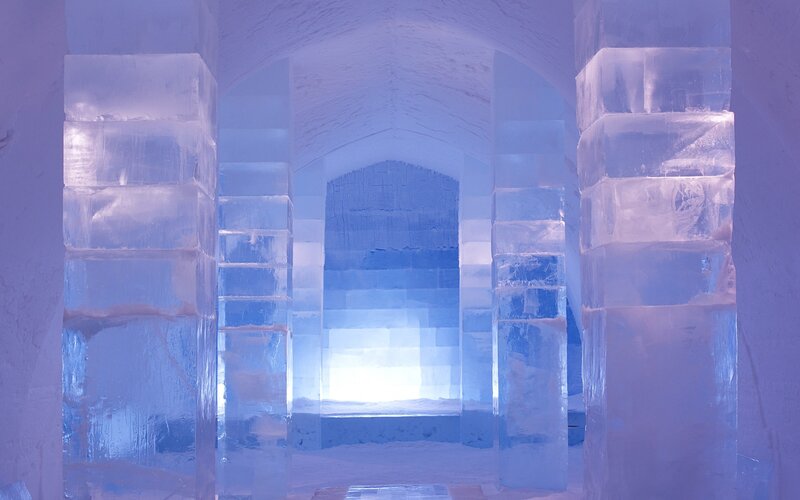 ice sculpture hallway