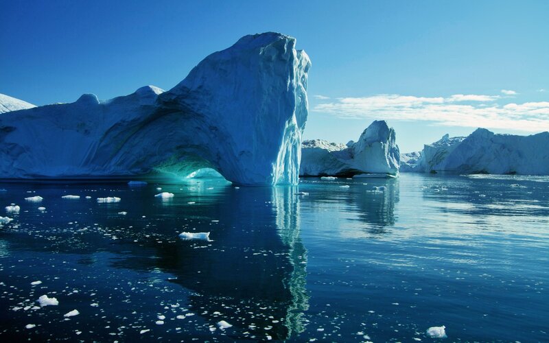 Iceberg in Arctic Water — Blue, Serene