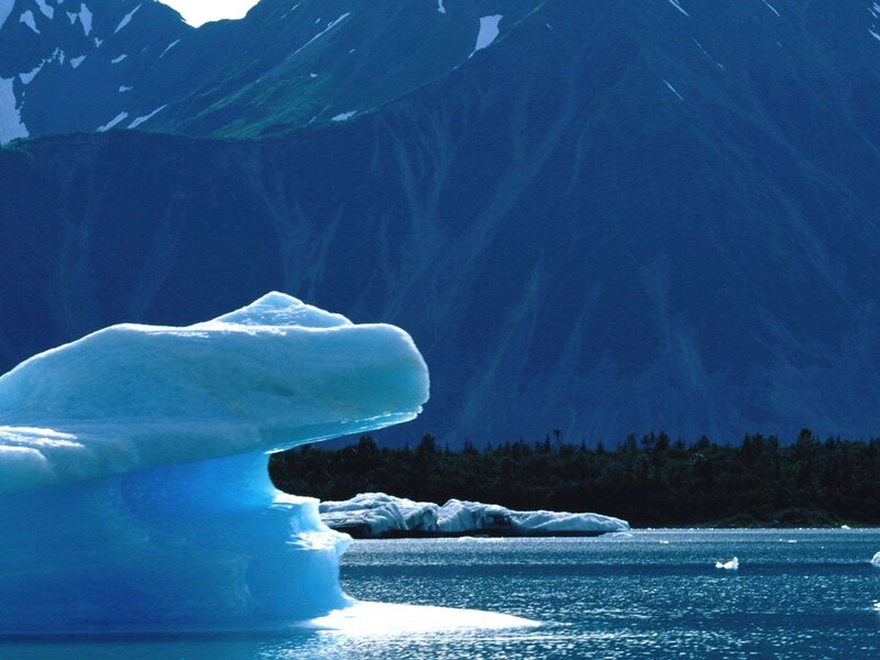 Iceberg in Blue Water — Serene