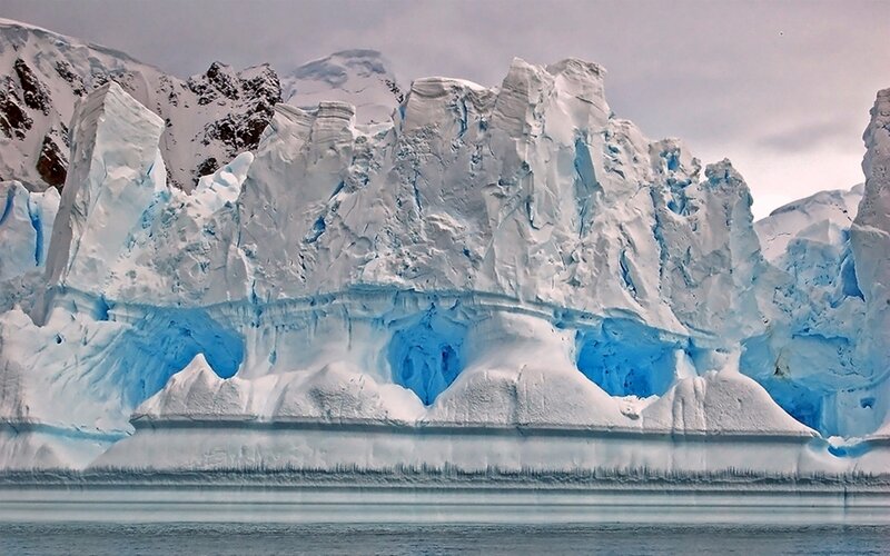 Iceberg in Ocean — White, Dramatic, Photograph, Mountain