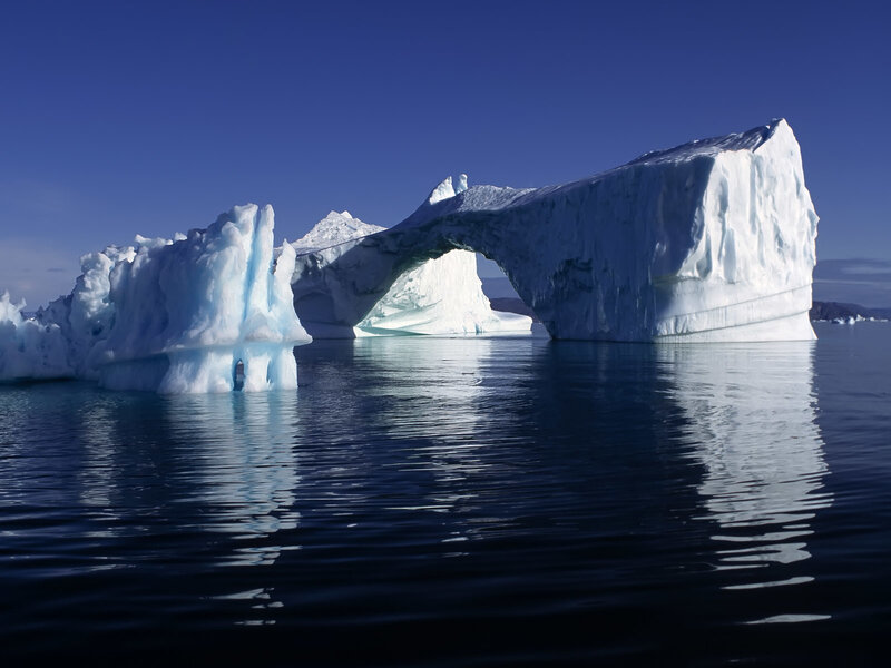 Iceberg with Arch