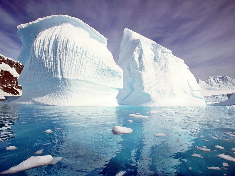 Icebergs in Blue Water — Serene, Winter