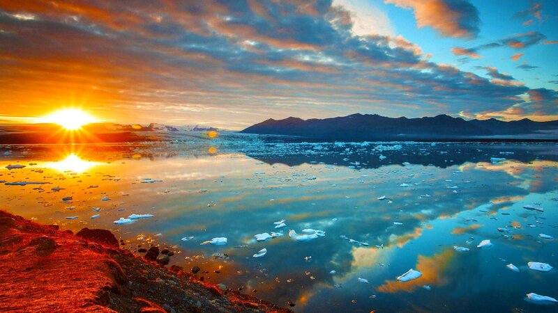Icebergs in Glacial Lagoon — Orange