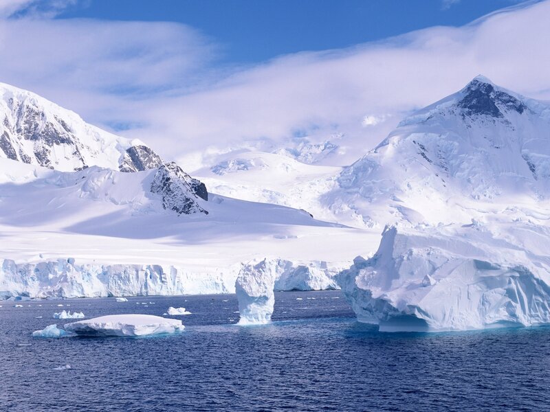 Icebergs in Polar Water — Blue, Serene