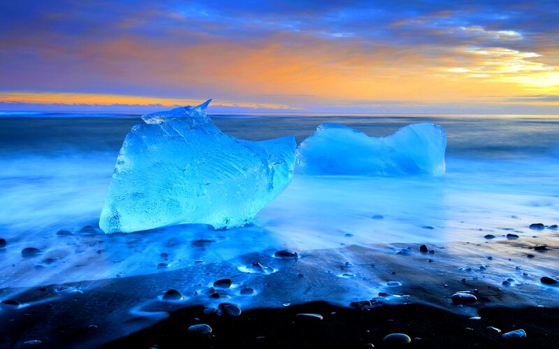 Icebergs on Black Sand — Blue