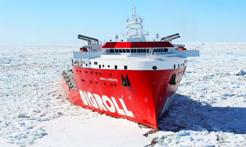 Icebreaking Ship — Red