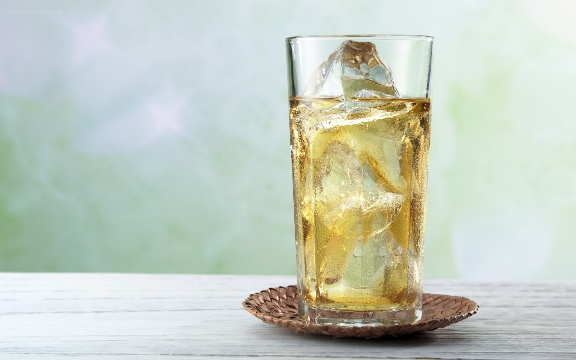 iced tea in a glass