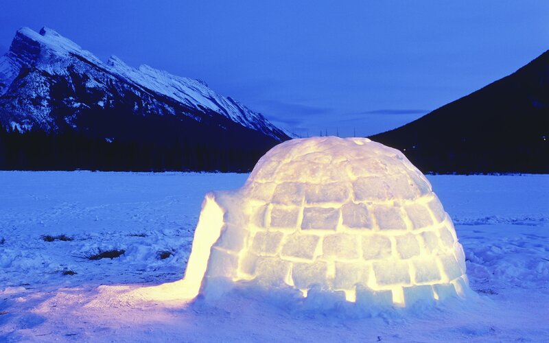 Igloo in Snow — Blue