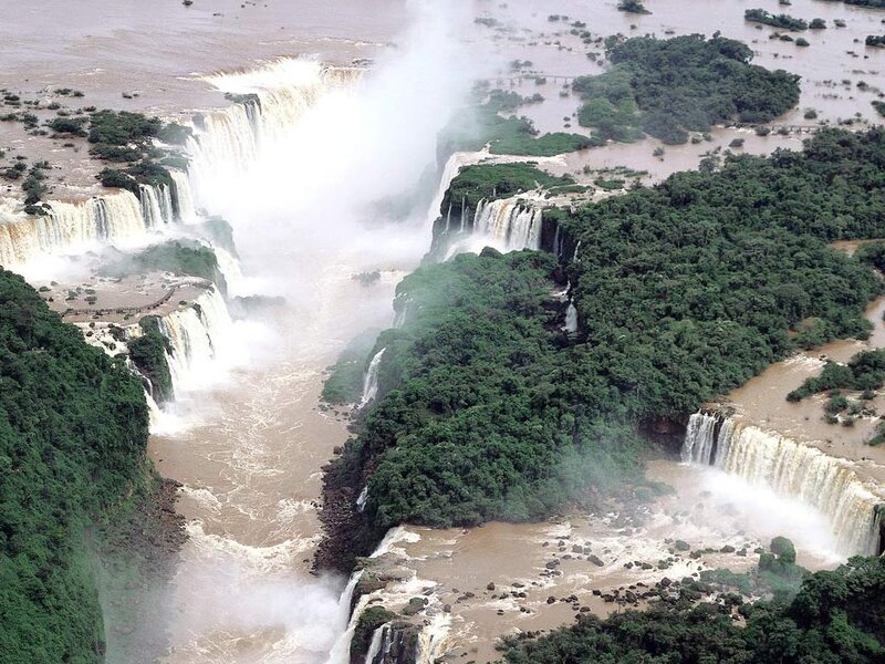 Iguazu Falls — Green, Dramatic, Photograph