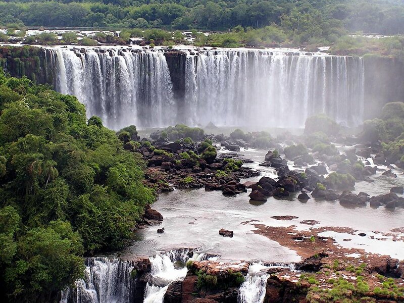 Iguazu Falls — Green, Natural